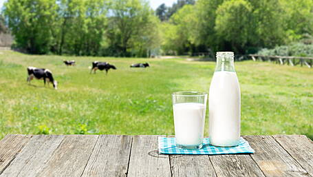 Carbery and Dairygold increase base milk price Image