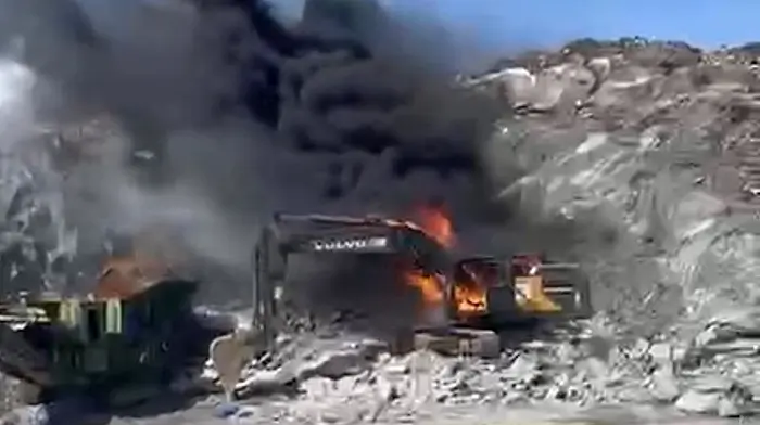 Witness appeal after Bantry vehicle fires Image