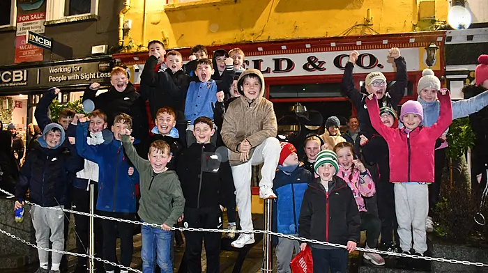 There was a fantastic crowd in Skibbereen to welcome home the victorious Skibbereen Community School  team. (Photo: Anne Minihane)