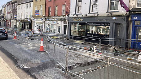 End in sight for Bandon roadworks, as Kinsale gets a ‘gamechanging’ streetsweeper for town Image