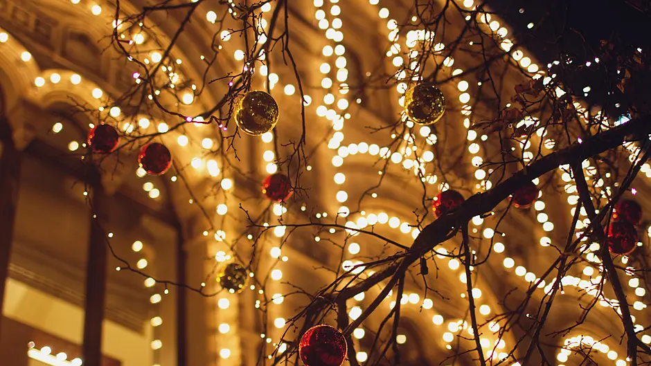 Bandon gets ready for Santa Image
