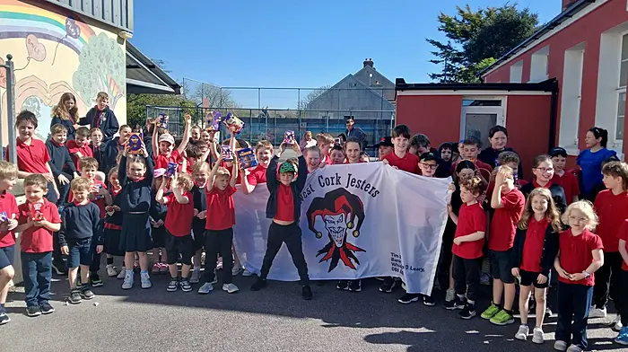 The pupils of Carrigboy National School held a big fundraising draw in support of the West Cork Jesters to help fund their upcoming trip to Pamplona in Spain.