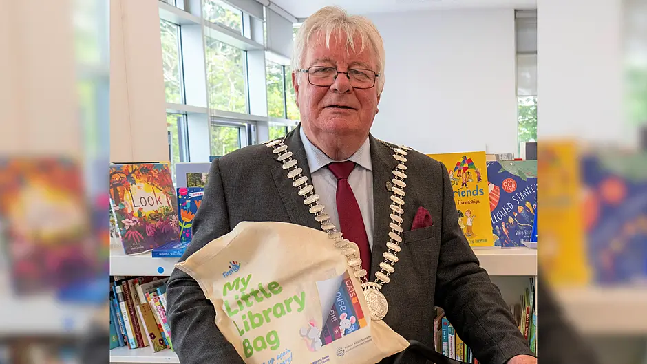 Cork County Council Library and Arts Service welcome new school students with free 'Little Library Book Bag' Image