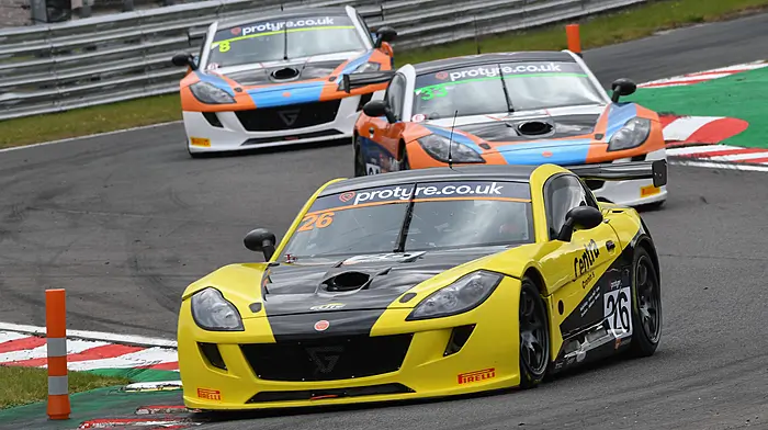 Robert Cronin races to maiden win in the Ginetta Championship Image