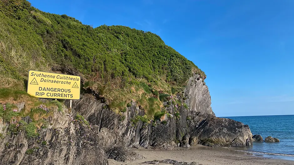 Volunteers patrol beach ahead of lifeguard season Image