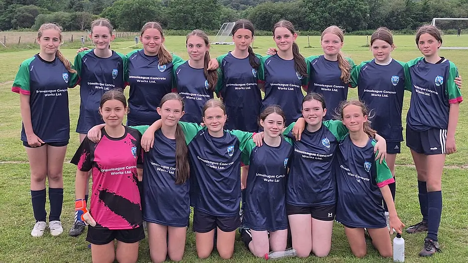 Clon, Dunmanway and Lyre set fast pace Image
