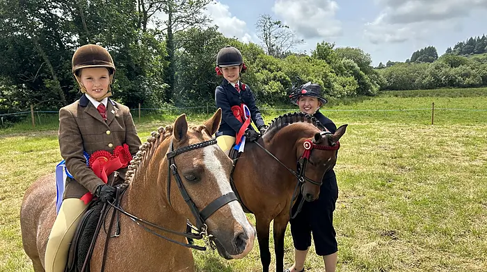 Sisters Stephanie and Rebecca Fleming of Barryroe at the Leap Show, with their mother Orla Whelton.   (Photos: Eoghan Daly)