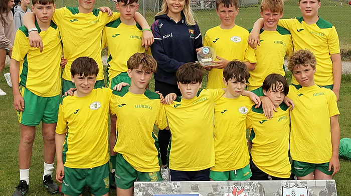 Roinn 4 Boys runners-up Ardfield NS with Cork footballer Laura O'Mahony. (Photo: Paddy Feen)