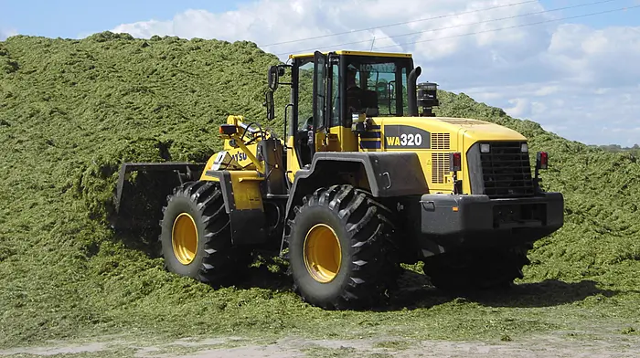 FARM CLASSICS: Clear views and heavy lifting with Komatsu loader Image