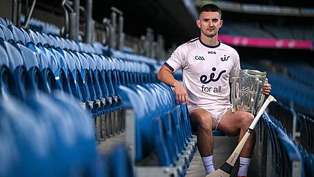THE NEW KING OF GOLEEN! How Cork hurler Shane Kingston struck up a connection with Goleen’s footballers Image