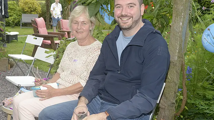 NEWS 29/6/2025 Pictured at an open garden family day fundraiser at Pinetree Lodge Garden and Gallery was Jane Ross with Senetor Noel O'Donovan. Picture Denis Boyle