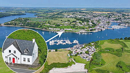 HOUSE OF THE WEEK 5 Lobster Cottages, World’s End Image