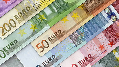 Lucky Cork winner scoops €500,000 with prize bonds Image