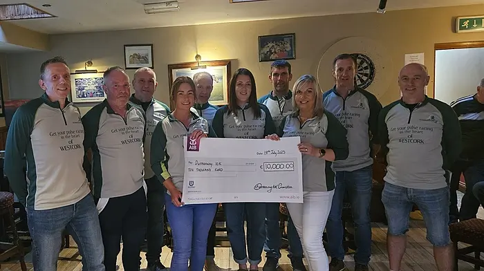 The Dunmanway 10K committee who raised €10,000 at the recent 10k run. Funds will be divided between local clubs and beneficiaries. From left: Marcus Fairbrother, Tony White, Tim Buckley, Brenda Collins, Andrew Mehan, Vicki Mulholland, Donnacha Deasy, Martina Collins, Darren Kelly and Noel Murray.