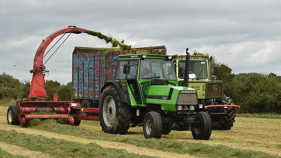 Bold styling of the Deutz DX range Image