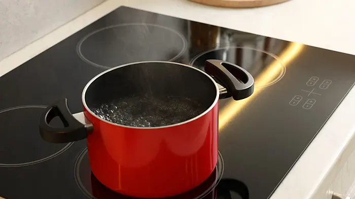 Uisce Éireann criticised for communication around boil water notice Image
