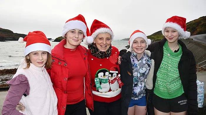 Willow, Hazel, Tjorven, Jasmin and Alice Deane at the Skibbereen Rowing Club Christmas Day Swim at Tragumna.  (Photo: Anne Minihane)