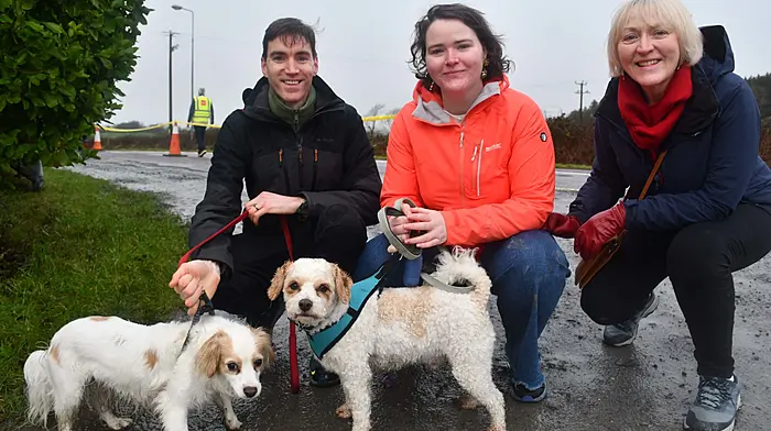 Bernadette, Peter and Kate O'Driscoll from Baltimore with Gus and Ted enjoying the Aughadown Commuity Council Turkey Trot. (Photo: Anne Minihane)