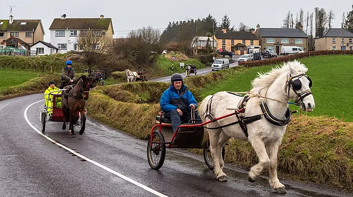 The cheval wound around country lanes for a total of 13km.