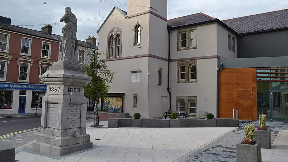 Jack Lukeman to perform at Skibbereen Town Hall Image