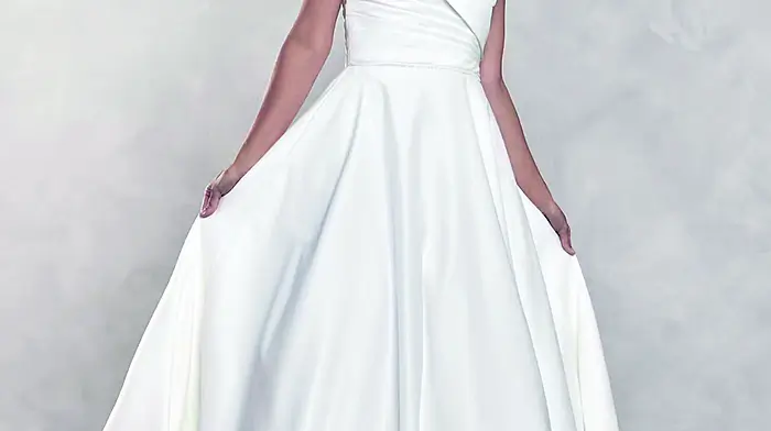 Romantica ovalie front