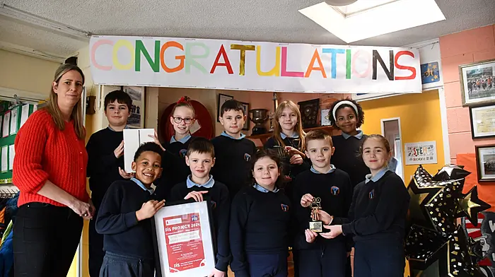 Pupils from Leap National School Sophia O'Donovan, Venus Casserly, Kolja Lamprecht, Fionn Tobin, Grace Minihane, Hannah Hayes, Jupiter Casserly, Derry O'Donovan, Lily O'Donovan and Conor O'Mahony with their teacher Aideen Jennings who were presented with Best Junior Film at the 19th Fís Film Awards in Dublin. (Photo: Anne Minihane)