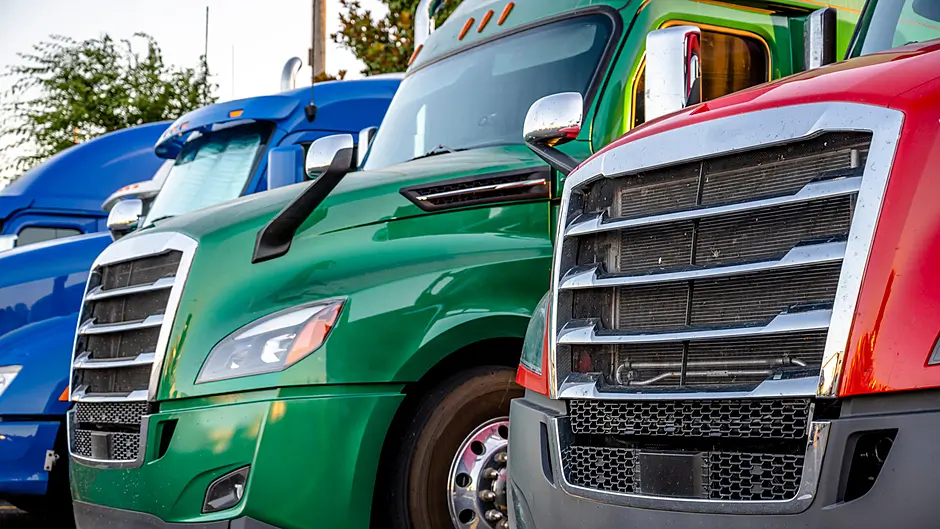 Cars taking truckers’ rest spots in Bandon Image