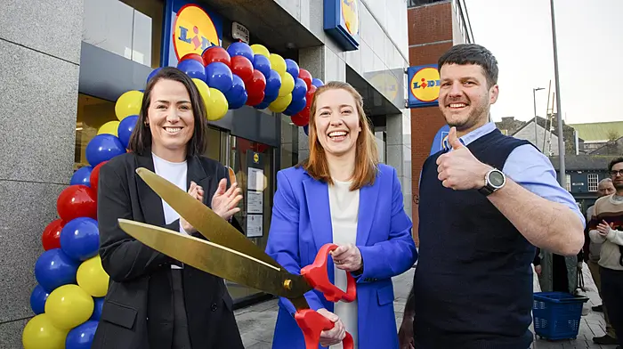 Cork sporting legend Rena Buckley officially opened Lidl Cornmarket Street store  with Tara O’Connor (regional managing director for Munster at Lidl Ireland), and Zoltan Vincze (Lidl Cornmarket store manager). To mark the opening, the team at Lidl Cornmarket has donated €1,000 in Lidl vouchers to Cork Penny Dinners. (Photo:  Daragh McSweeney)