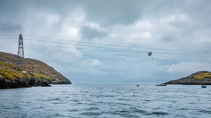 REPRO FREE***PRESS RELEASE NO REPRODUCTION FEE*** EDITORIAL USE ONLYRed Bull Dursey Island Cable Car Dive 15/10/2025Red Bull Cliff Diver Orlando Duque jumps from the Dursey Island Cable Car in West Cork. The Columbian diver completed a world-first cable car dive, plunging 24 metres in to the Atlantic Ocean below. Located on the Beara Peninsula and suspended between the mainland and Dursey Island, the cable car is the only one in Europe which crosses open sea water.Mandatory Credit ©INPHO/Red Bull Content Pool/Szymon Lazewski