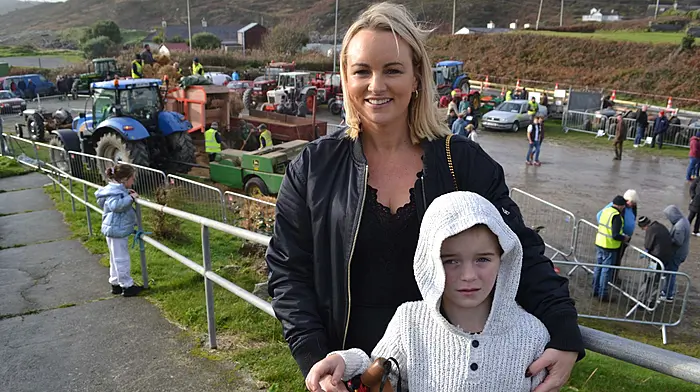 Grainne and Robbie Collins, Skibbereen, at the Tragumna Threshing. (Photo: Anne Minihhane)