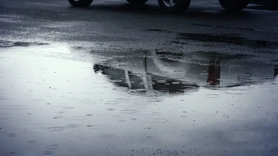 Status Yellow Rain Warning Issued for West Cork: Risk of Flooding and Travel Disruption Image