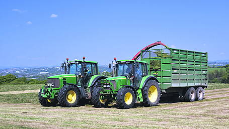 FARM CLASSICS: A classic tractor in the making Image