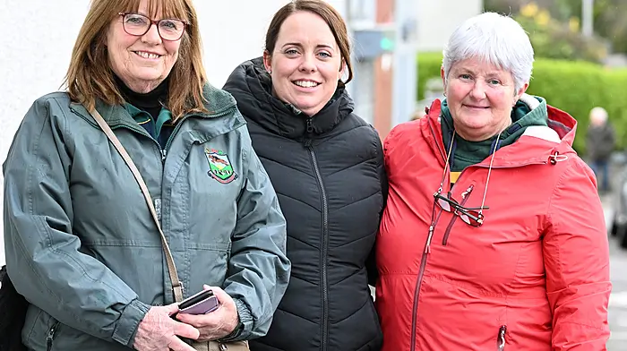 Supporting Kilmacabea in the Cork county junior A football semi-final at Páirc Uí Rinn were Marian McCarthy and Niciola Brennan from Glandore with Mary Hayes, Roury.  (Photo: Martin Walsh)