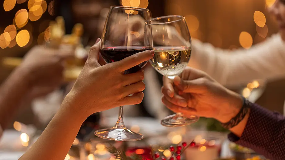 A guide to good Christmas etiquette Image