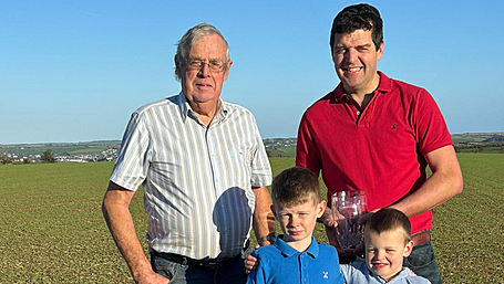 Top award for Ballinspittle oat farmer Image