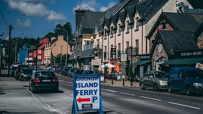 Lives being put in danger as heavy trucks mount kerb in Glengarriff Image