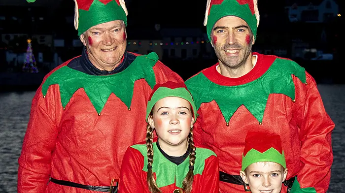 December 06th, 2025, Union Hall, West Cork, Ireland
The Christmas Light Switch On took place in Union Hall this evening with a huge procession through the village lead by the Ballingeary Pipe Band and of course a visit from Santa.
Here Richie, Lucas, Bea and Dick O’ Mahony the Elves taking part.
Credit: Andrew Harris.