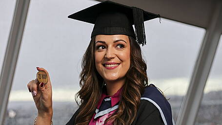 Castletownbere teaching graduate receives top award Image