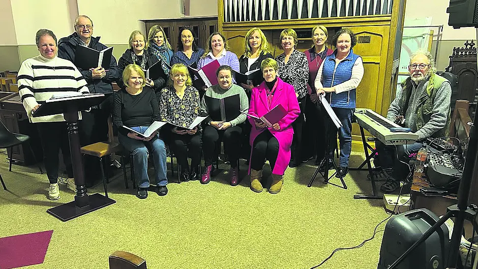 Folk group strikes a festive chord Image