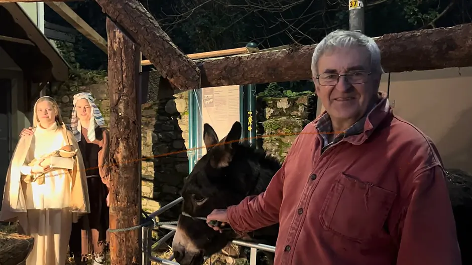 Bantry’s live crib raises over €1,100 for St Vincent de Paul Image