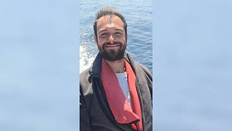 Coroner praises RNLI and Coast Guard for retrieving rock climber’s body in Baltimore Image