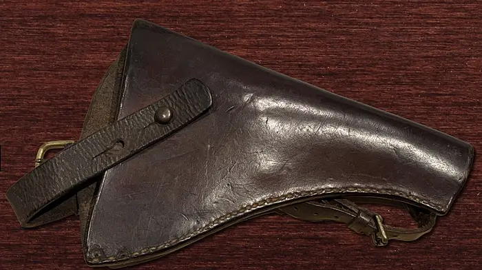Gun holster worn by Michael Collins at Béal na Bláth goes on display Image