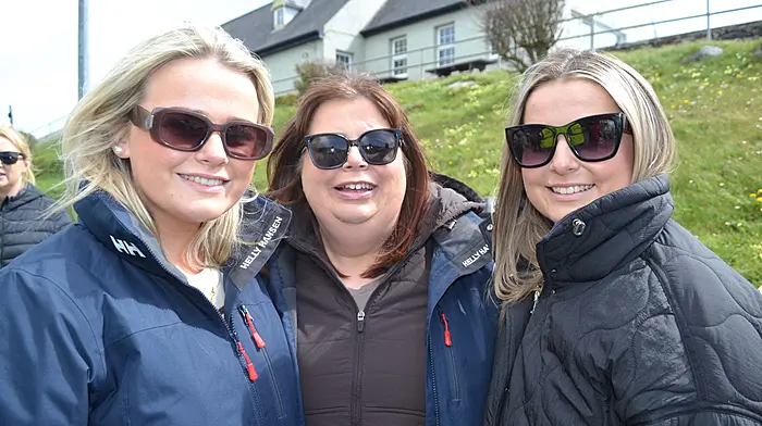 Kathleen, Siobhan and Maria O'Mahony, Rosscarbery, enjoying the sunny weather at the Skibbereen cheval ride last Sunday afternoon.   (Photo: Anne Minihane)