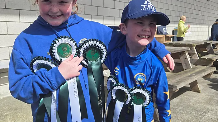 Members of the Carbery Hunt Pony Club travelled to compete at the County Limerick Hunt Pony Club Triathlon / Biathlon last Sunday, where the Carbery Fledglings returned home with ribbons. Eight-year-old Amelia Barrett (left) delivered an outstanding performance in the fledglings girls competition finishing 1st in the swim, 3rd in the run, and securing 2nd place overall. Ollie Uí Chuileagáin also performed strongly, placing 2nd in his run, 3rd in the swim, and finishing 3rd overall.
