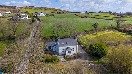 HOUSE OF THE WEEK: Renovated 3-bed Union Hall property selling for €425k Image
