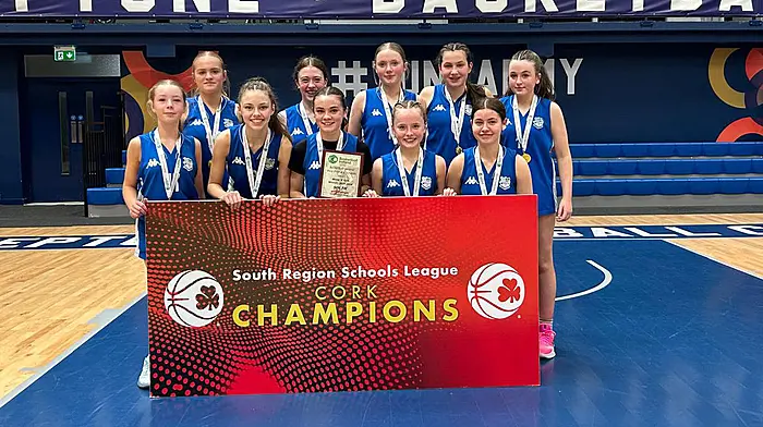 Coláiste Pobail Bheanntraí scores three South A titles Image
