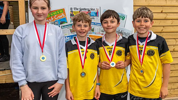 The Darrara NS 2/Gaelscoil crew wearing their medals. (Photo: Andy Gibson)
