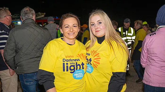 Sinead O’Brien and Rebecca Foley from Minane Bridge at the Saile Community Centre before the start of the Kinsale Darkness into Light walk which was held in aid of Pieta House.  (Photo: John Allen)