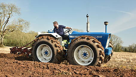 FARM CLASSICS: County 754 Super Four Image