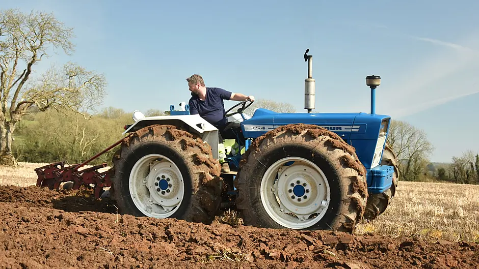 FARM CLASSICS: County 754 Super Four Image